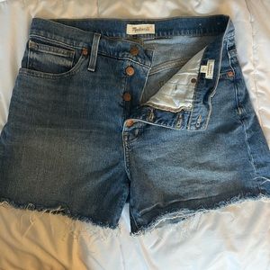 Madewell High Rise Denim Shorts in Burke Wash size 30